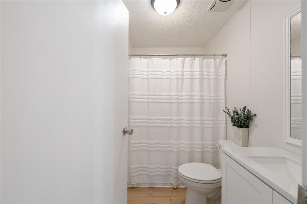 For Sale: $345,000 (3 beds, 2 baths, 1248 Square Feet)