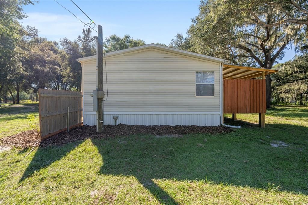 For Sale: $345,000 (3 beds, 2 baths, 1248 Square Feet)