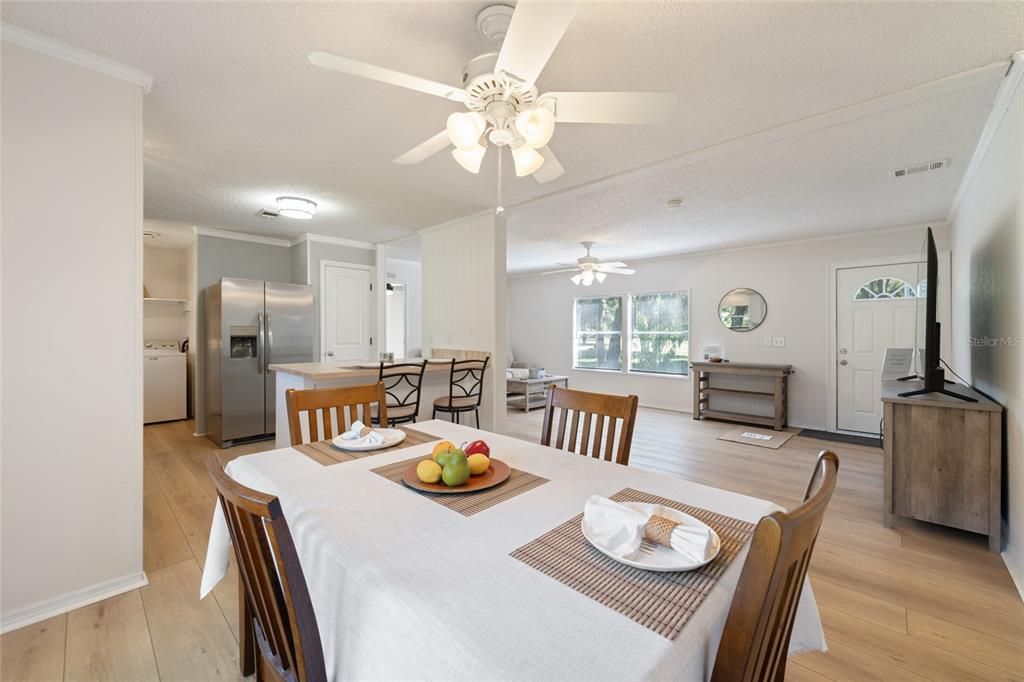 For Sale: $345,000 (3 beds, 2 baths, 1248 Square Feet)