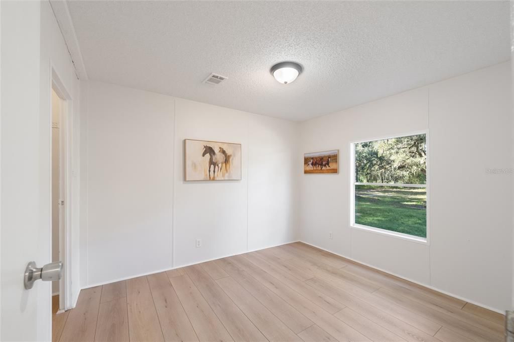 For Sale: $345,000 (3 beds, 2 baths, 1248 Square Feet)