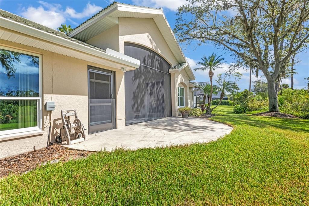 На продажу: $359,900 (2 спален, 2 ванн, 2093 Квадратных фут)