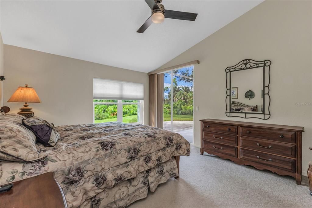 На продажу: $359,900 (2 спален, 2 ванн, 2093 Квадратных фут)