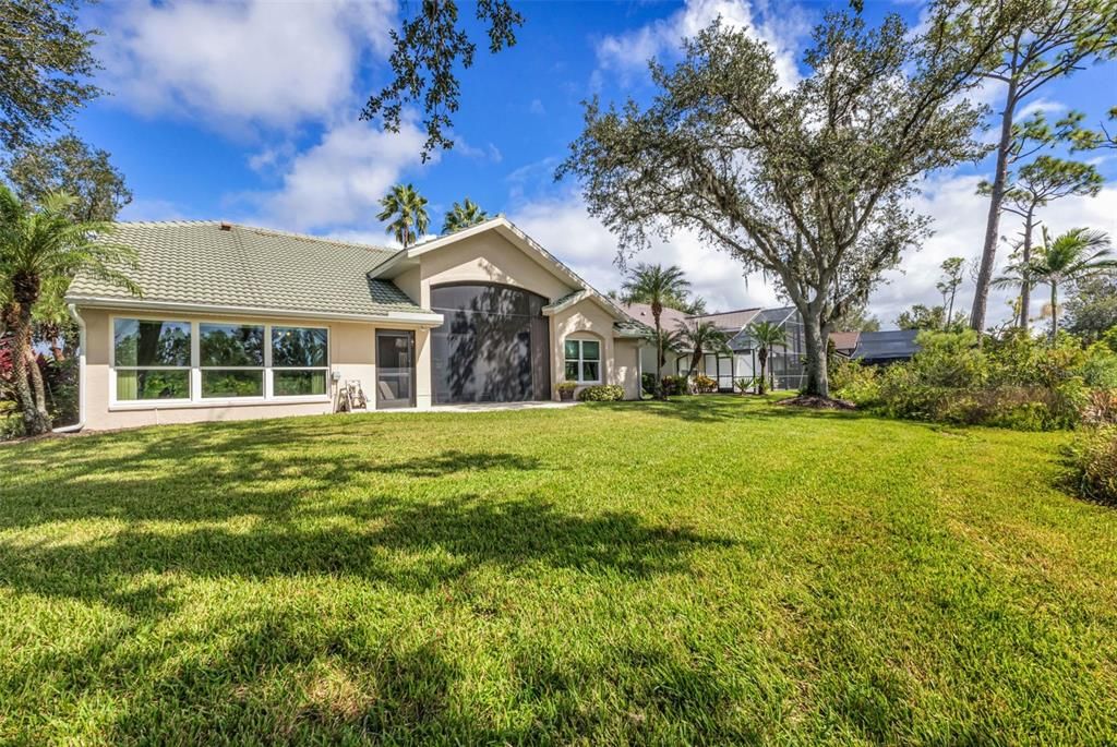 На продажу: $359,900 (2 спален, 2 ванн, 2093 Квадратных фут)