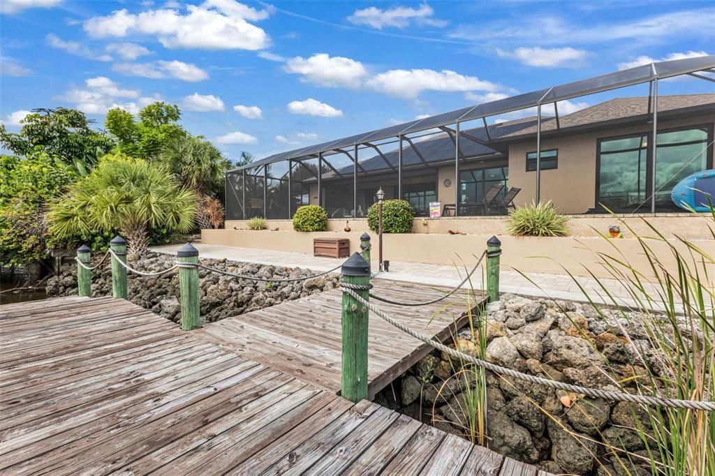 Activo con contrato: $749,900 (3 camas, 2 baños, 2182 Pies cuadrados)