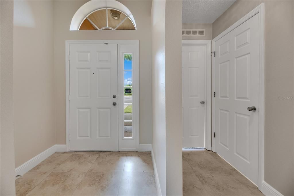 For Sale: $315,000 (3 beds, 2 baths, 1874 Square Feet)