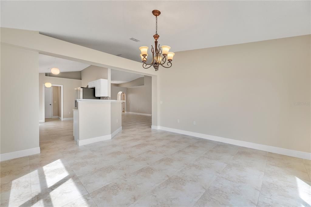 For Sale: $315,000 (3 beds, 2 baths, 1874 Square Feet)