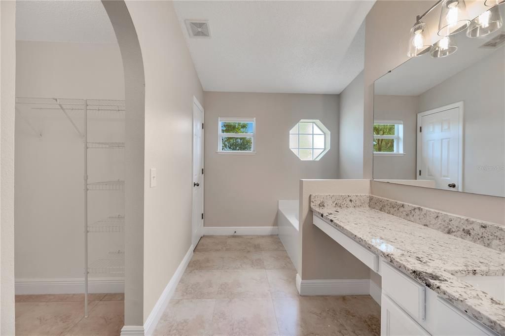 For Sale: $315,000 (3 beds, 2 baths, 1874 Square Feet)