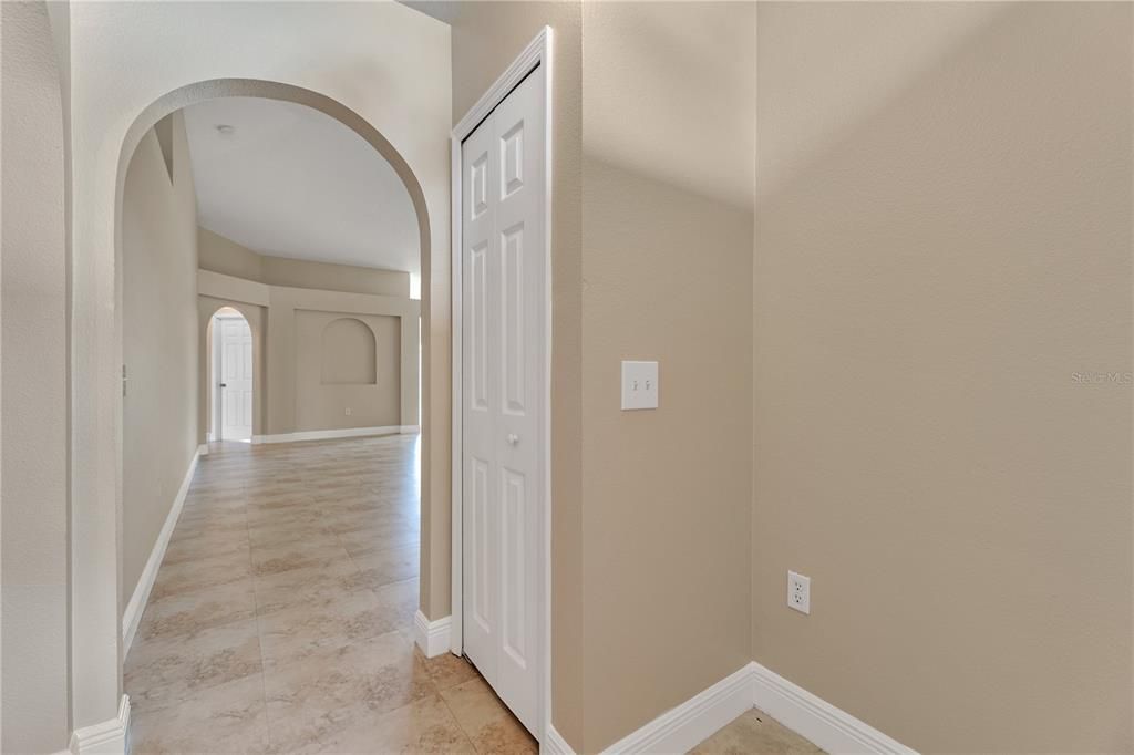 For Sale: $315,000 (3 beds, 2 baths, 1874 Square Feet)