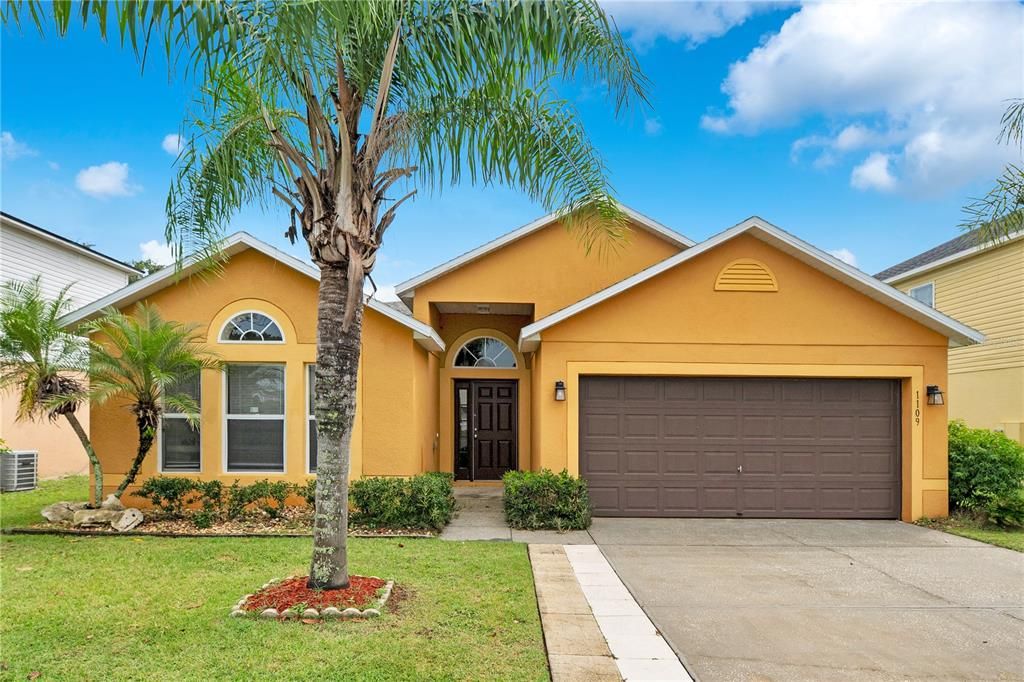 For Sale: $315,000 (3 beds, 2 baths, 1874 Square Feet)