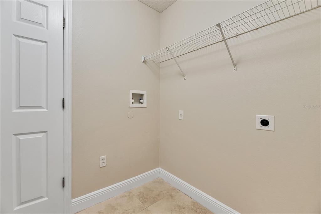 For Sale: $315,000 (3 beds, 2 baths, 1874 Square Feet)