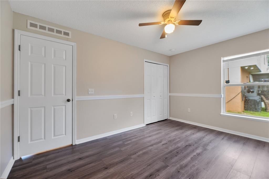 For Sale: $315,000 (3 beds, 2 baths, 1874 Square Feet)