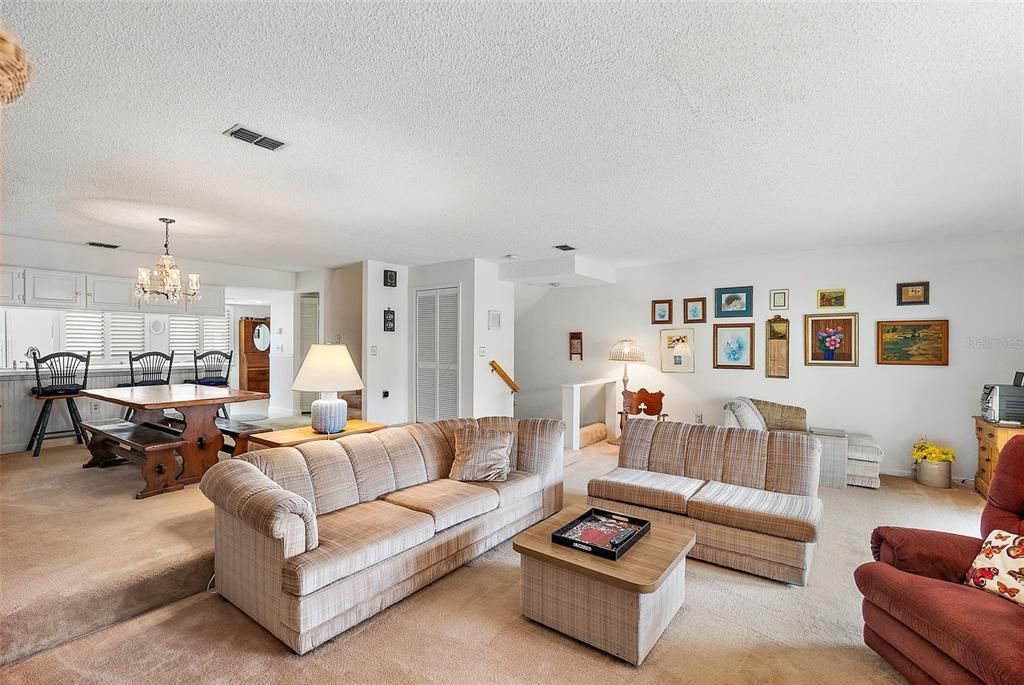 For Sale: $719,000 (3 beds, 2 baths, 2025 Square Feet)