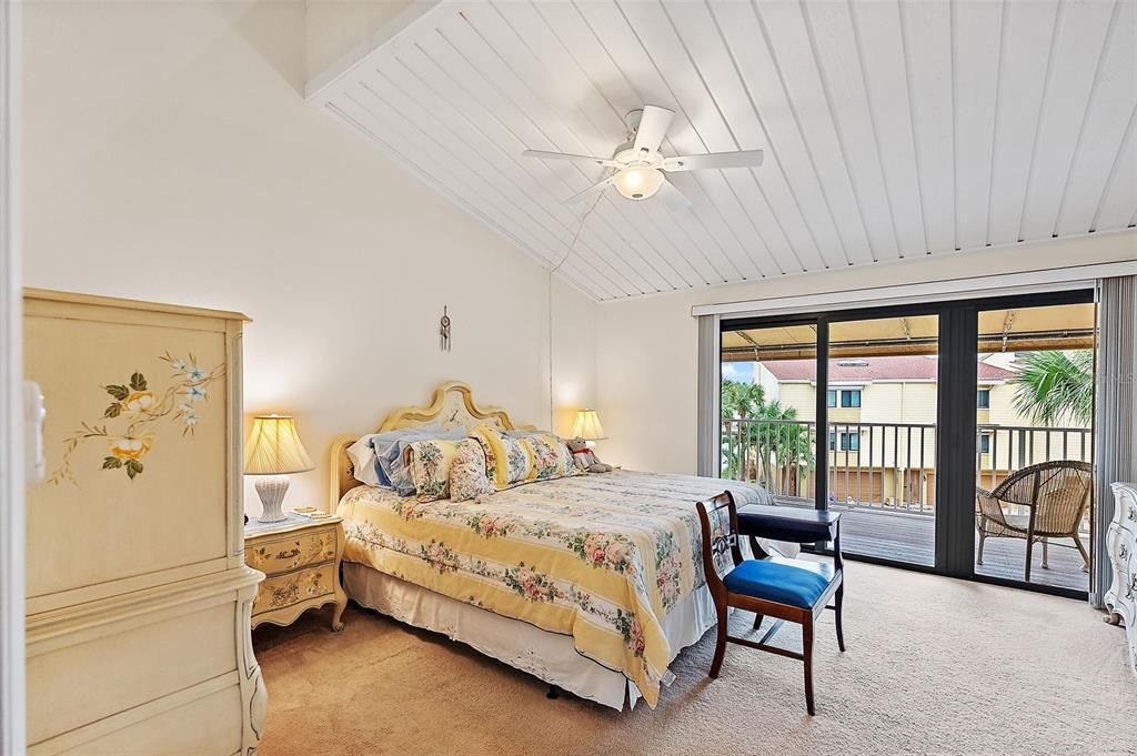 For Sale: $719,000 (3 beds, 2 baths, 2025 Square Feet)