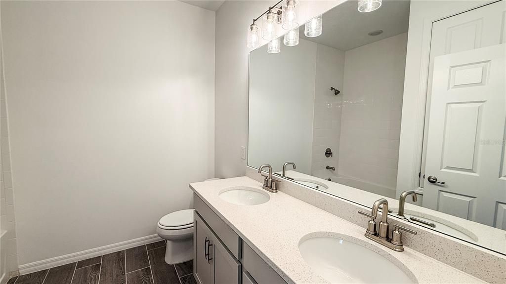 В аренду: $2,850 (4 спален, 2 ванн, 2090 Квадратных фут)