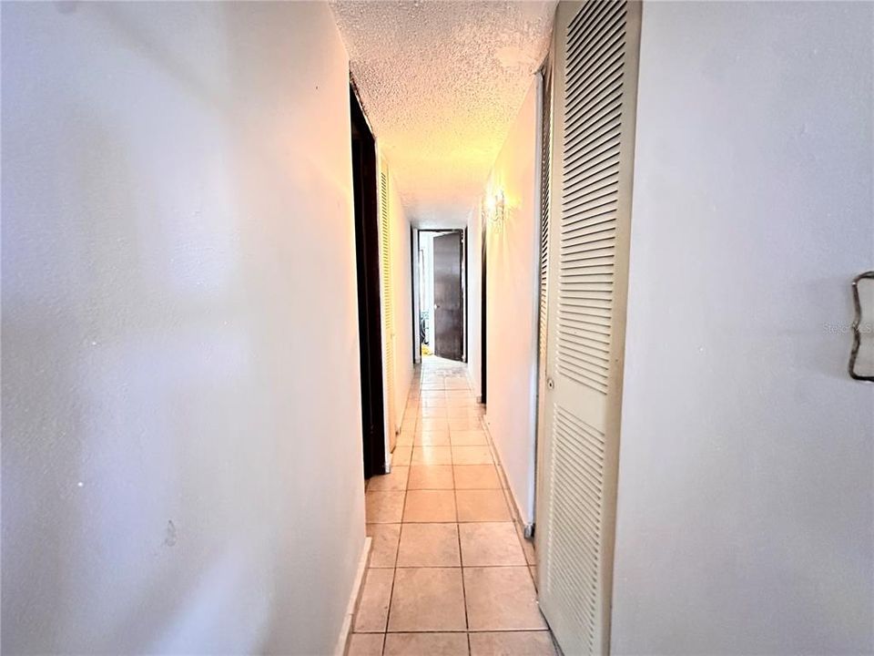 Под контрактом: $250,000 (8 спален, 0 ванн, 3000 Квадратных фут)