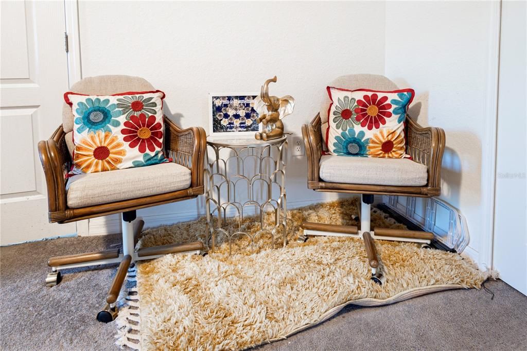 待售: $325,000 (3 贝兹, 2 浴室, 1868 平方英尺)