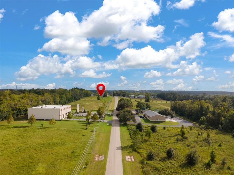 На продажу: $225,000 (1.73 acres)