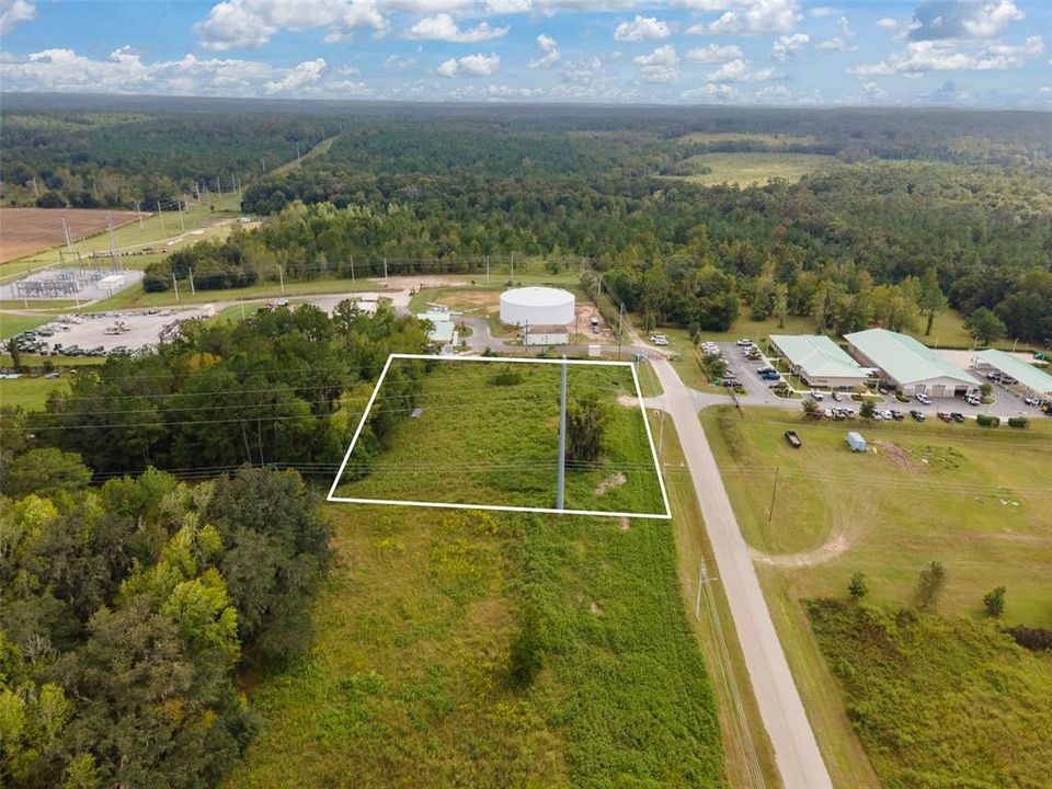 На продажу: $225,000 (1.73 acres)