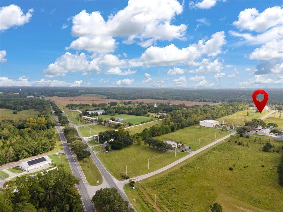 На продажу: $225,000 (1.73 acres)