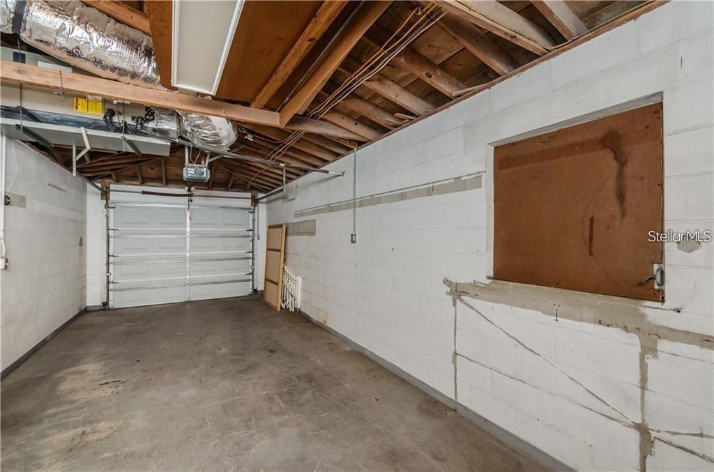 合同活跃: $169,000 (0 贝兹, 0 浴室, 1452 平方英尺)