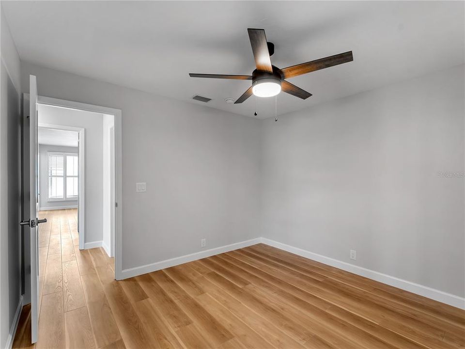 待售: $299,000 (2 贝兹, 2 浴室, 1257 平方英尺)