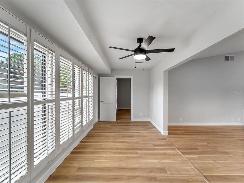 待售: $299,000 (2 贝兹, 2 浴室, 1257 平方英尺)