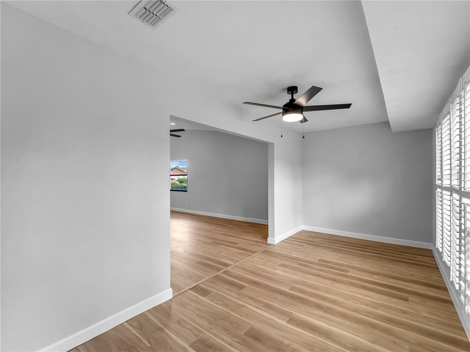 待售: $299,000 (2 贝兹, 2 浴室, 1257 平方英尺)