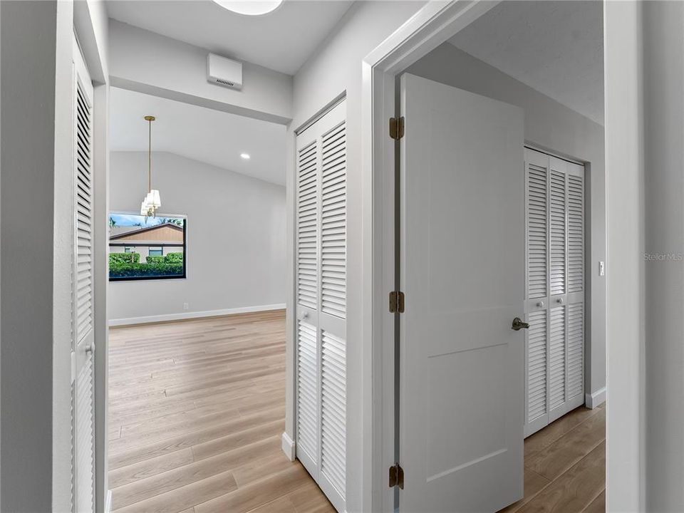 待售: $299,000 (2 贝兹, 2 浴室, 1257 平方英尺)