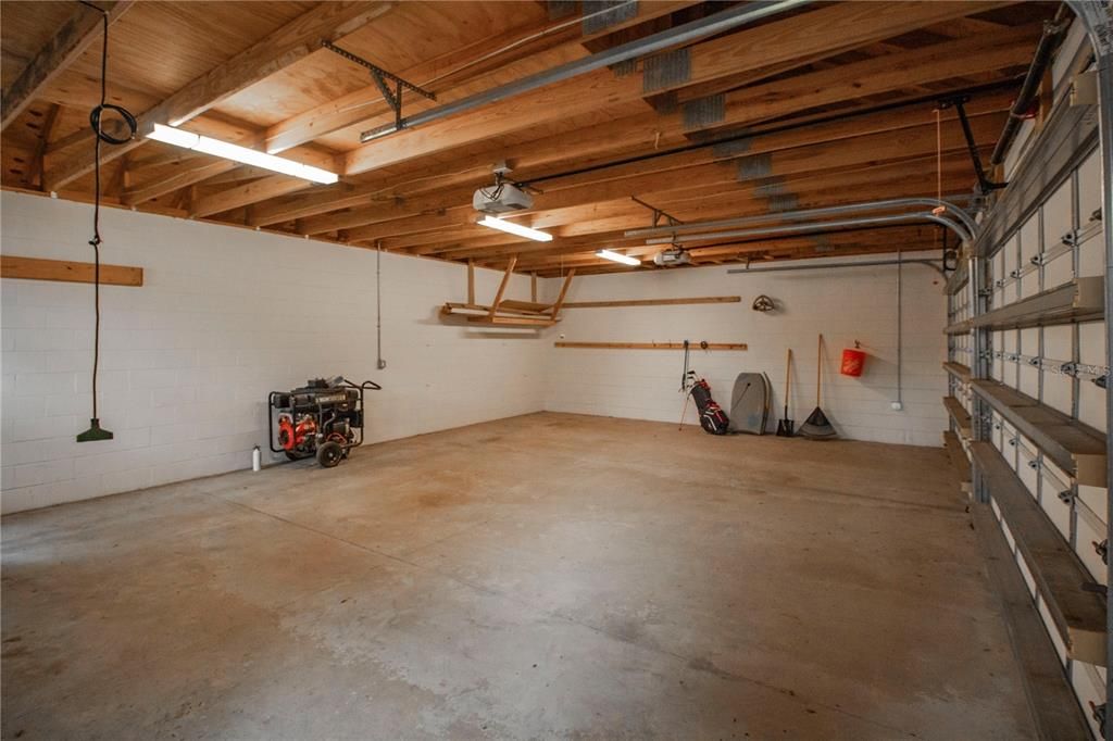 For Rent: $3,300 (2 beds, 1 baths, 1350 Square Feet)