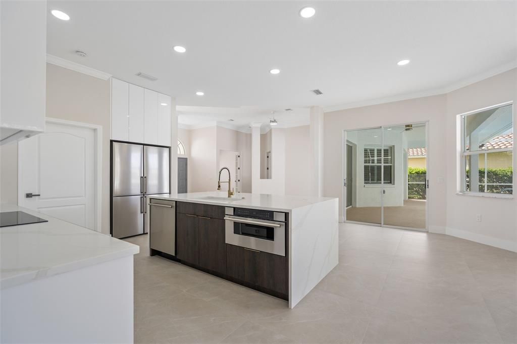 На продажу: $799,000 (3 спален, 2 ванн, 2518 Квадратных фут)