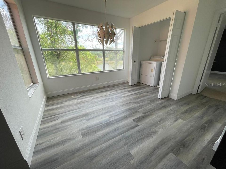 For Sale: $175,000 (2 beds, 2 baths, 988 Square Feet)