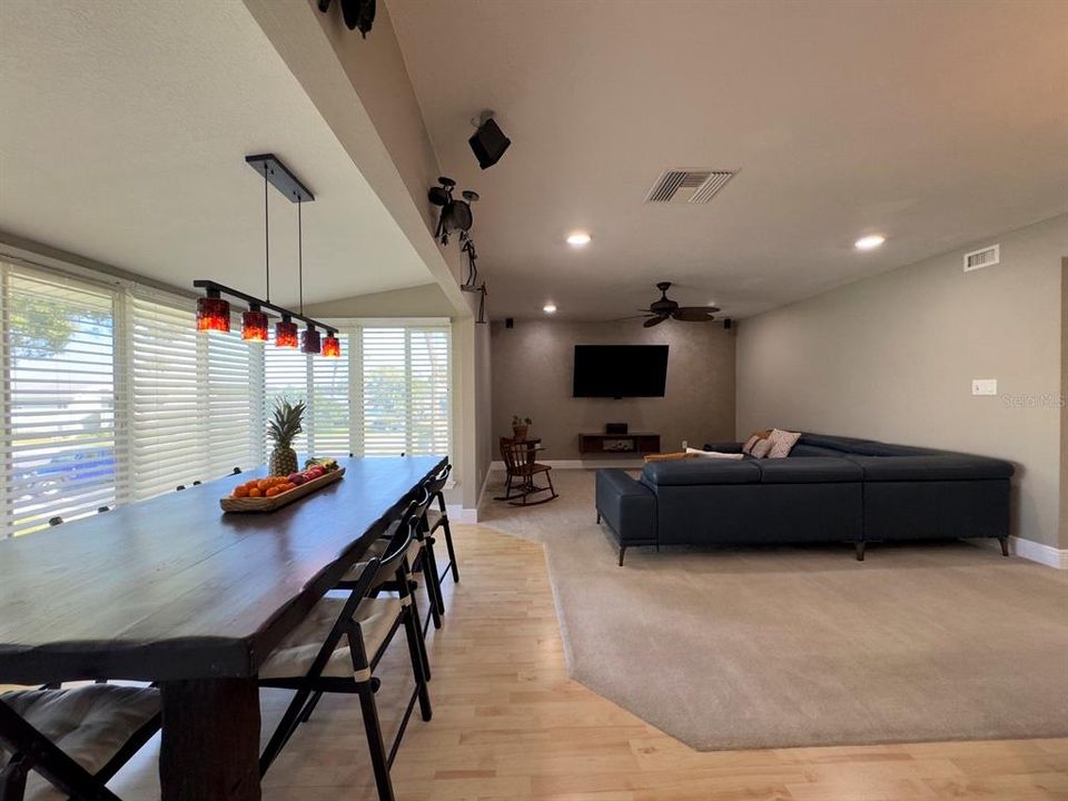 En Venta: $167,900 (2 camas, 2 baños, 1072 Pies cuadrados)