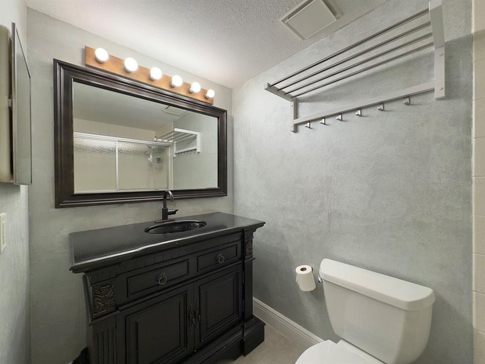 En Venta: $167,900 (2 camas, 2 baños, 1072 Pies cuadrados)