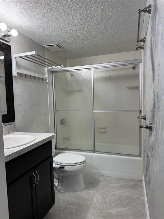 En Venta: $167,900 (2 camas, 2 baños, 1072 Pies cuadrados)