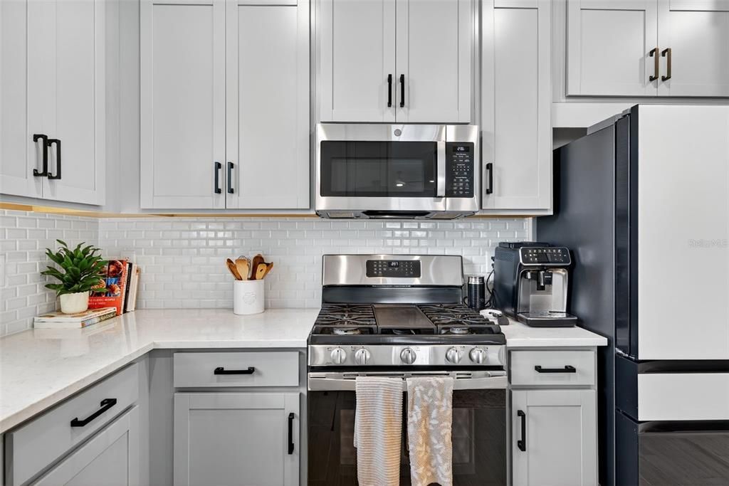 En Venta: $695,000 (3 camas, 2 baños, 1926 Pies cuadrados)