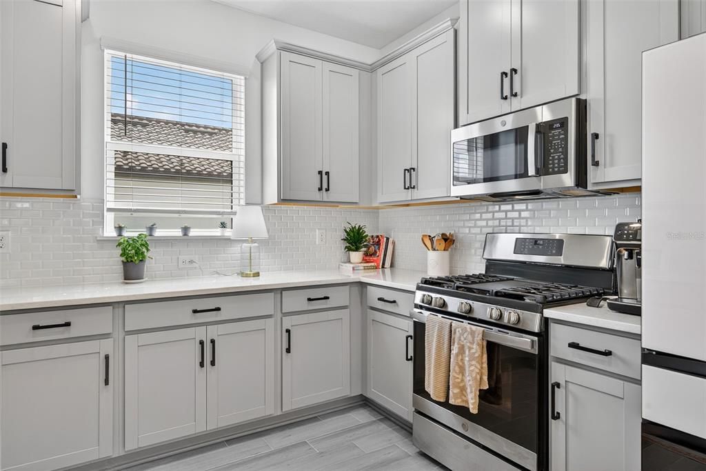 En Venta: $695,000 (3 camas, 2 baños, 1926 Pies cuadrados)