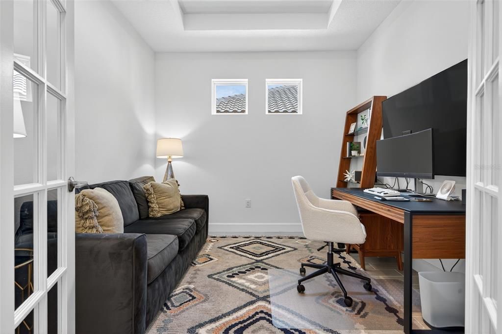 En Venta: $695,000 (3 camas, 2 baños, 1926 Pies cuadrados)