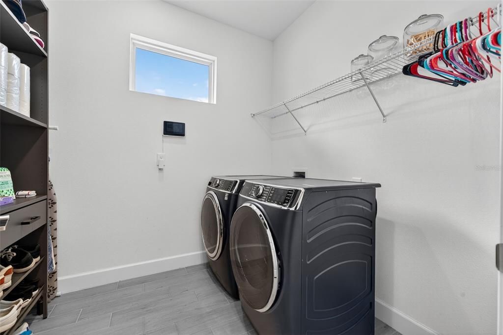 En Venta: $695,000 (3 camas, 2 baños, 1926 Pies cuadrados)