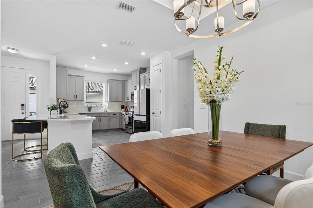 En Venta: $695,000 (3 camas, 2 baños, 1926 Pies cuadrados)