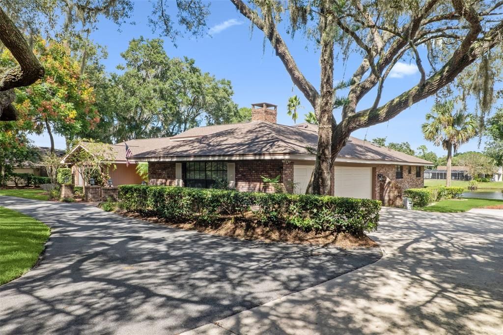 Active With Contract: $899,000 (4 beds, 3 baths, 3024 Square Feet)