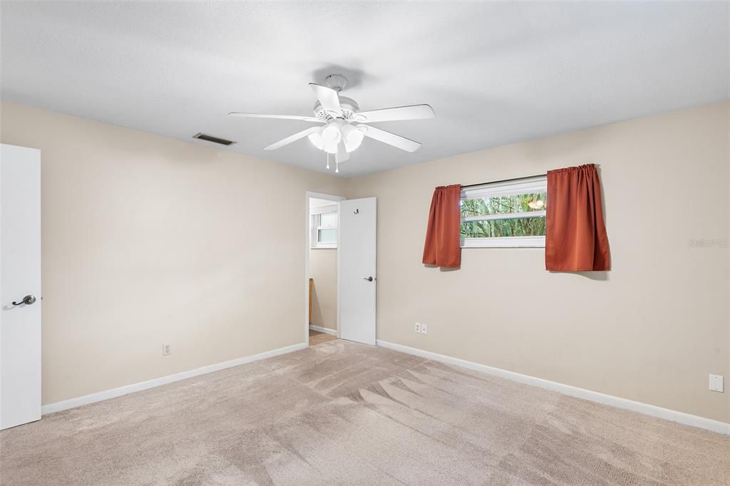 En Venta: $449,000 (3 camas, 2 baños, 1500 Pies cuadrados)