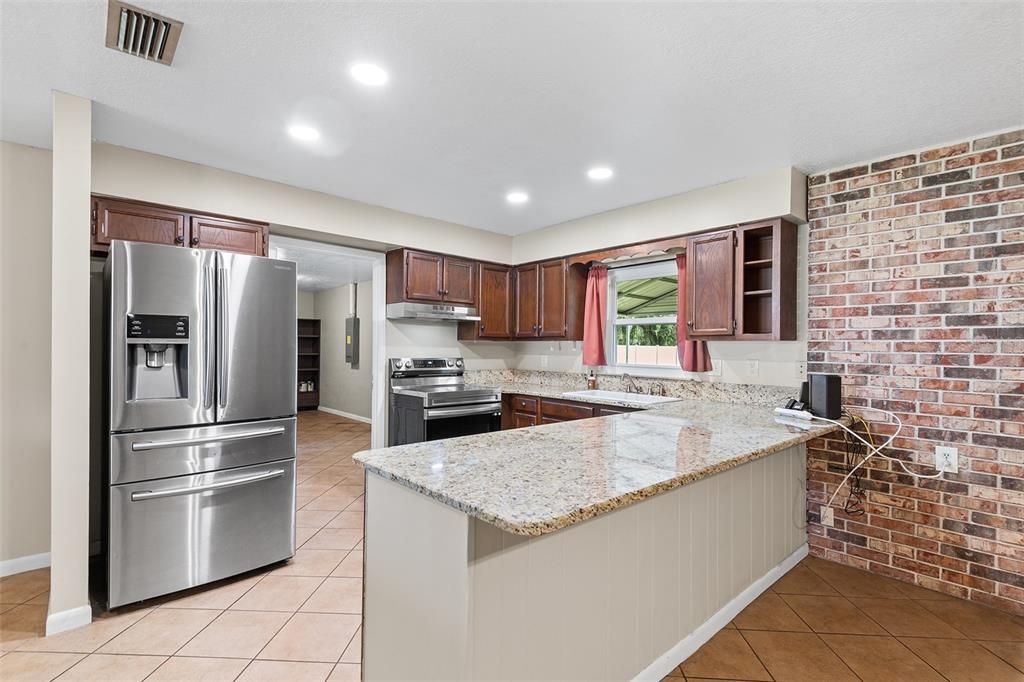 En Venta: $449,000 (3 camas, 2 baños, 1500 Pies cuadrados)