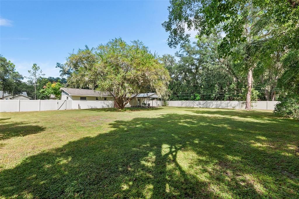 En Venta: $449,000 (3 camas, 2 baños, 1500 Pies cuadrados)