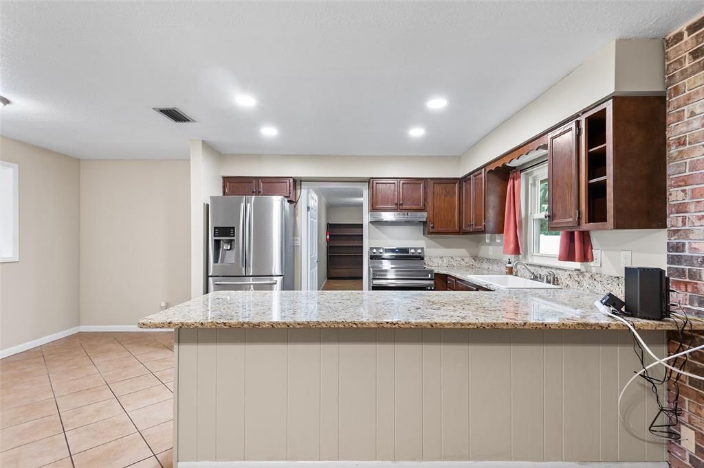 En Venta: $449,000 (3 camas, 2 baños, 1500 Pies cuadrados)