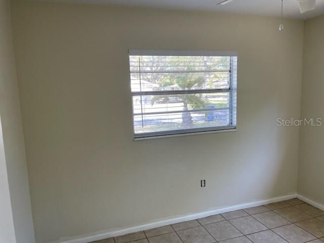 For Rent: $1,925 (3 beds, 1 baths, 1214 Square Feet)