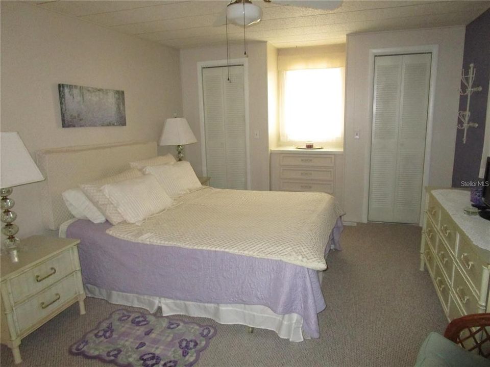 待售: $119,900 (2 贝兹, 2 浴室, 1294 平方英尺)