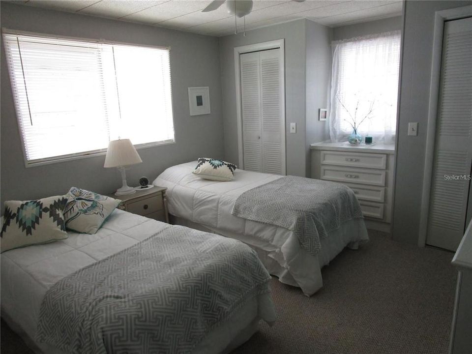 待售: $119,900 (2 贝兹, 2 浴室, 1294 平方英尺)