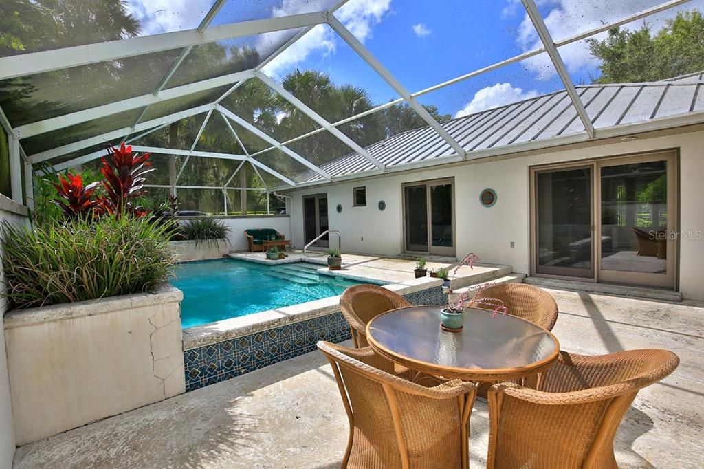 For Sale: $2,390,000 (3 beds, 4 baths, 4844 Square Feet)