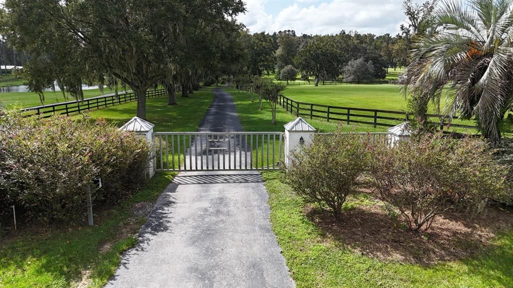 For Sale: $2,390,000 (3 beds, 4 baths, 4844 Square Feet)