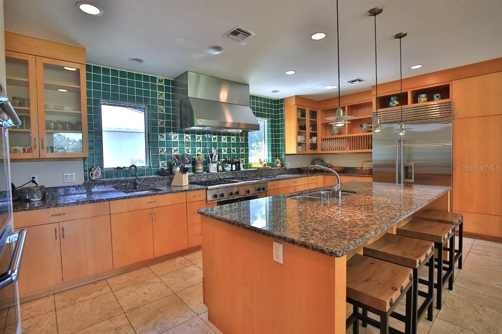 For Sale: $2,390,000 (3 beds, 4 baths, 4844 Square Feet)